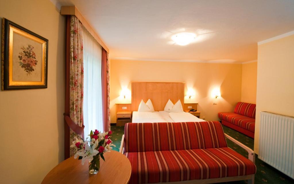 Hotel Hammerwirt - Forellenhof Untertauern Pokoj fotografie